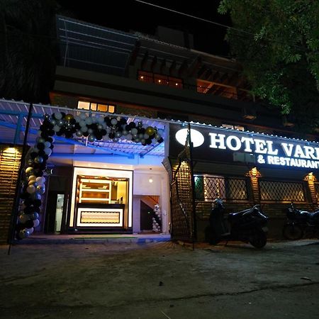 Hotel Vardhan Szilvassza Kültér fotó