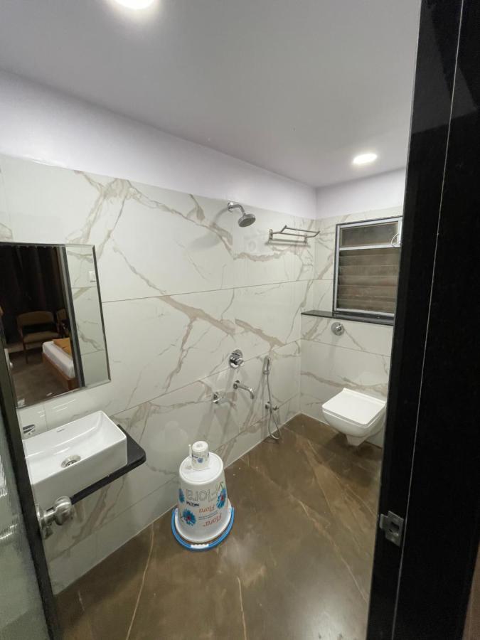 Hotel Vardhan Szilvassza Kültér fotó